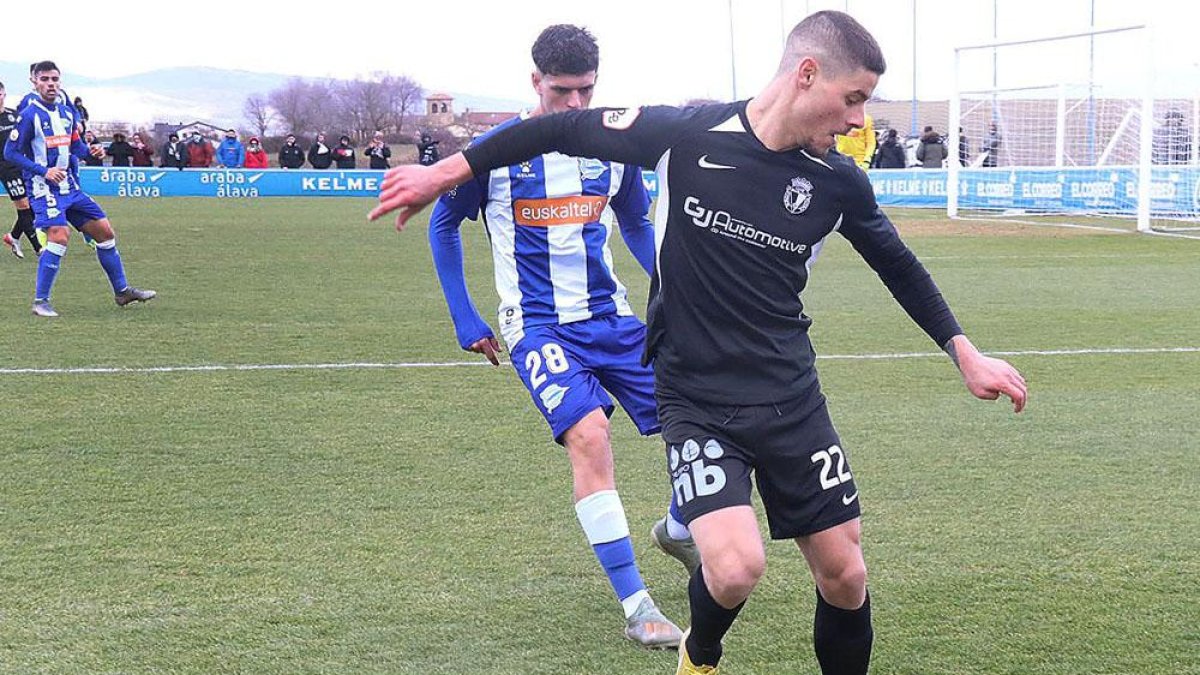 Alarcón se estrenó con el Burgos CF con 1 gol y una asistencia-Burgos CF