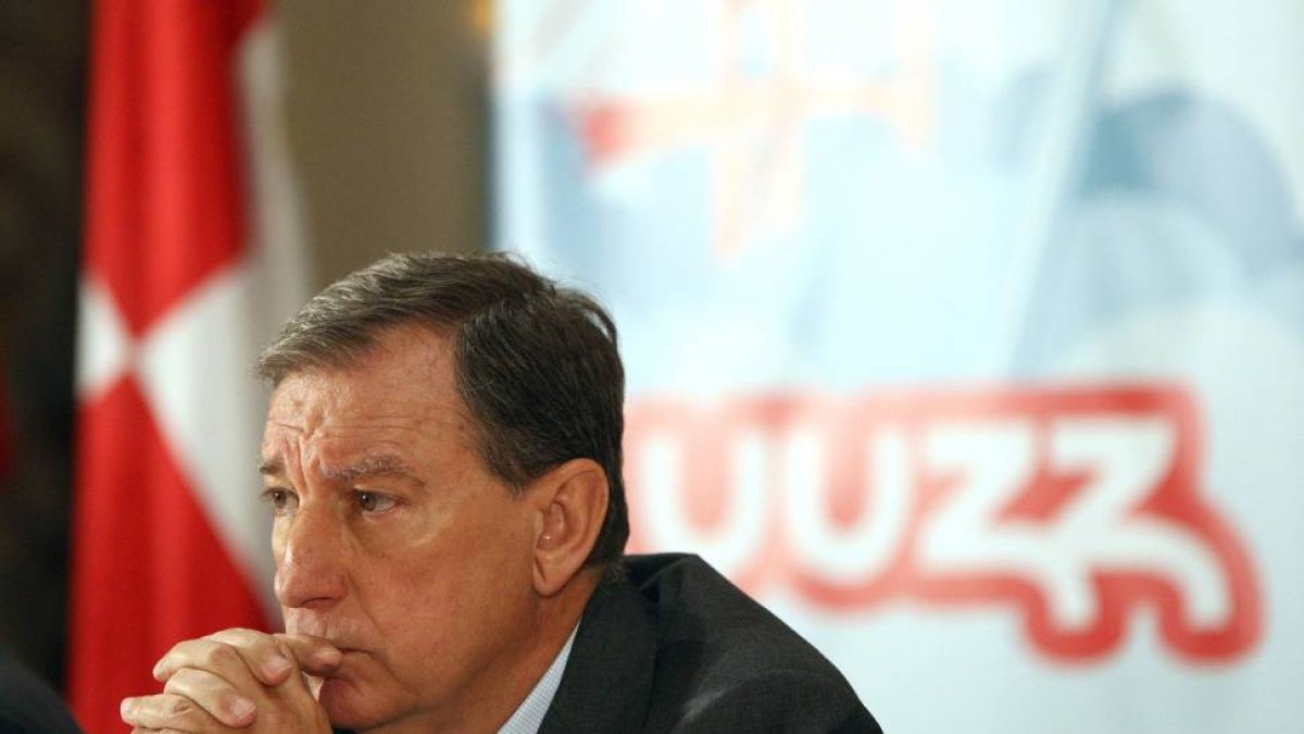 El consejero de Educación, Juan José Mateos-Ical
