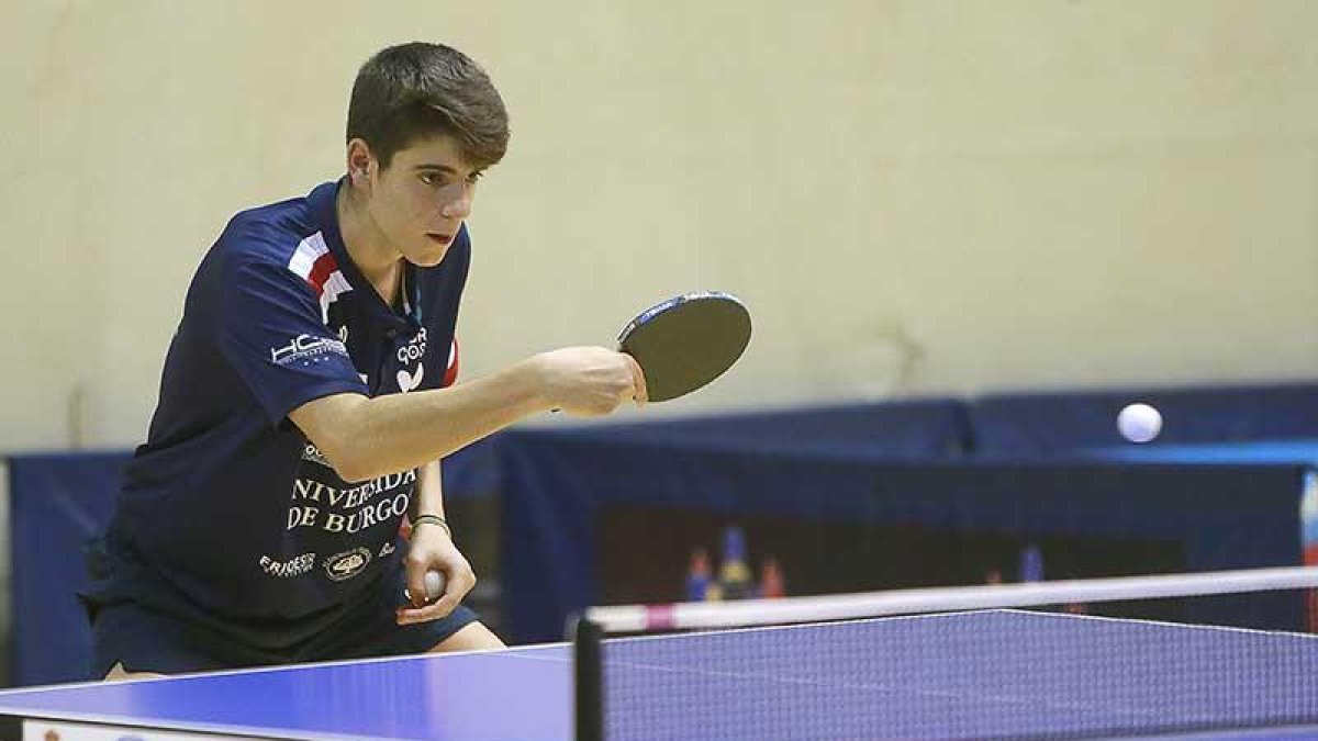 Miguel Núñez logró la victoria en su debut en competición europea.-RAÚL G. OCHOA