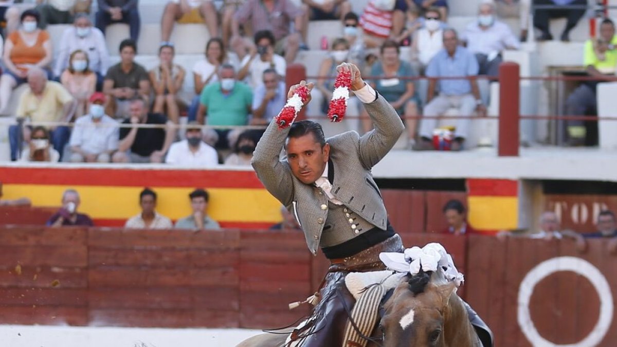 Diego Ventura, duante el festejo de Roa. ECB