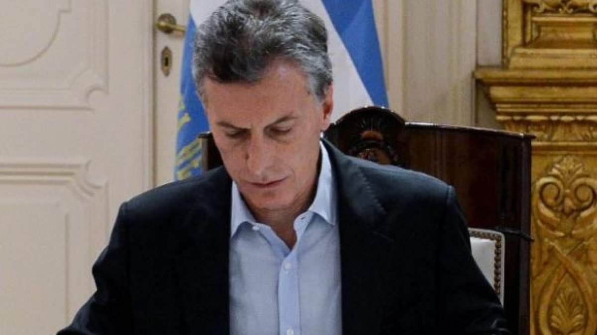 -Reuters.