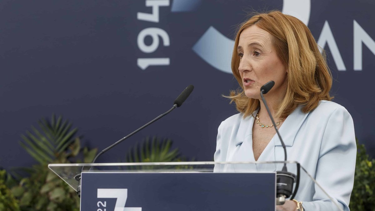 Carmen Pinto, consejera delegada de Nicolás Correa, durante su intervención en el 75 aniversario. SANTI OTERO