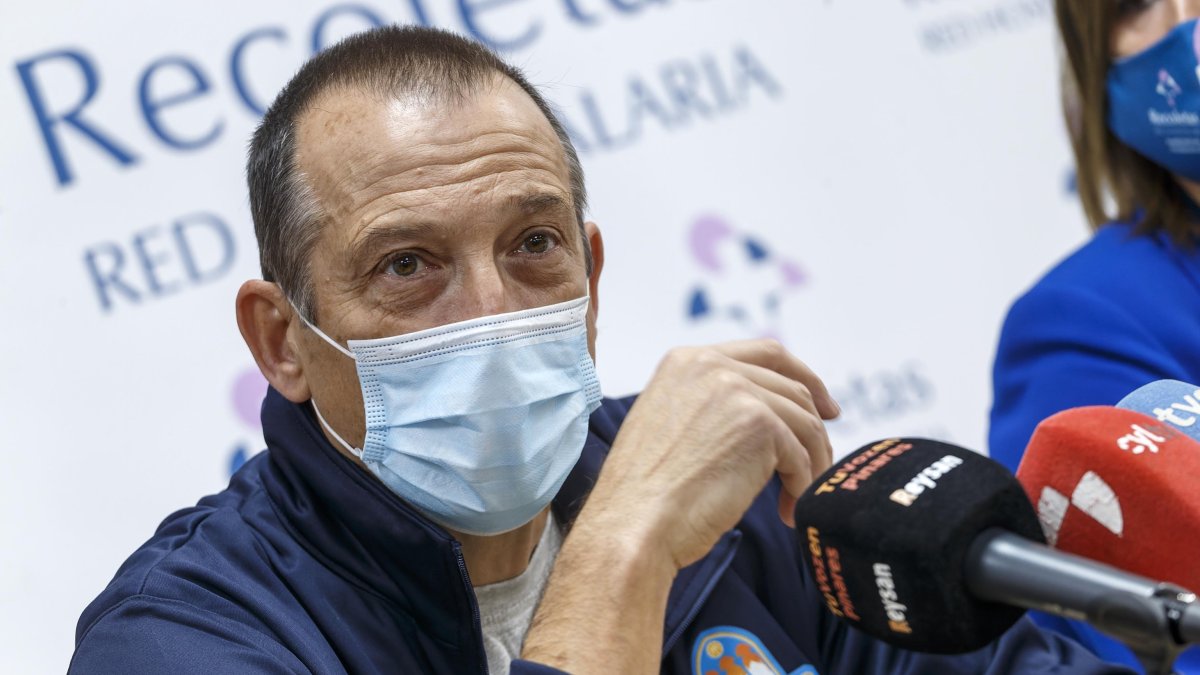 Salva Maldonado, en un momento de su presentación en Recoletas Burgos. SANTI OTERO