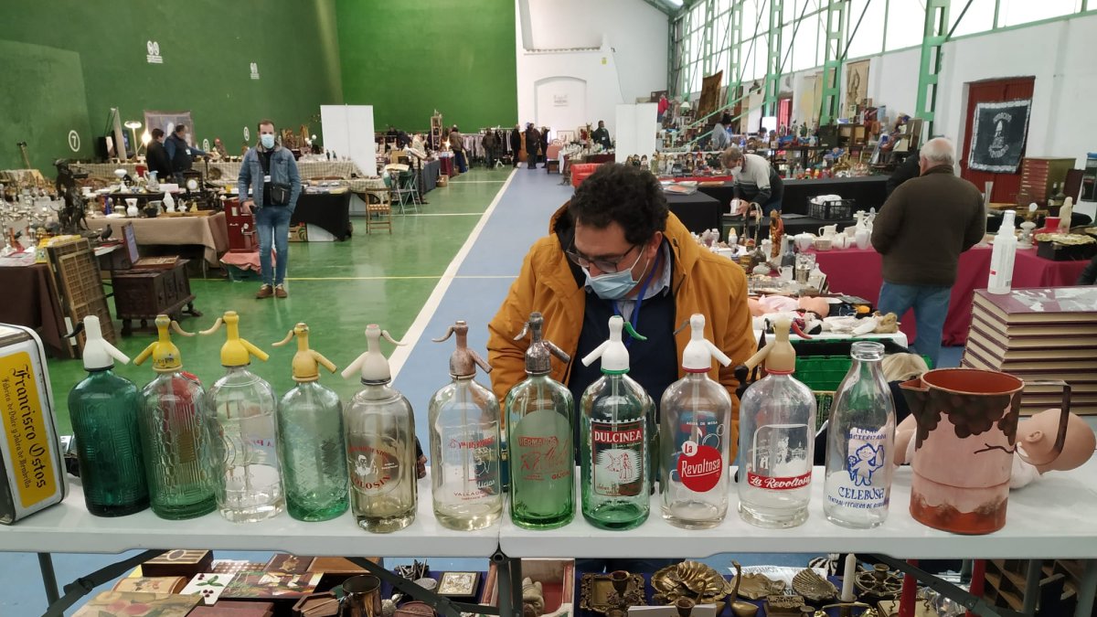 La feria de antigüedades se ubicará en el antiguo frontón. ECB