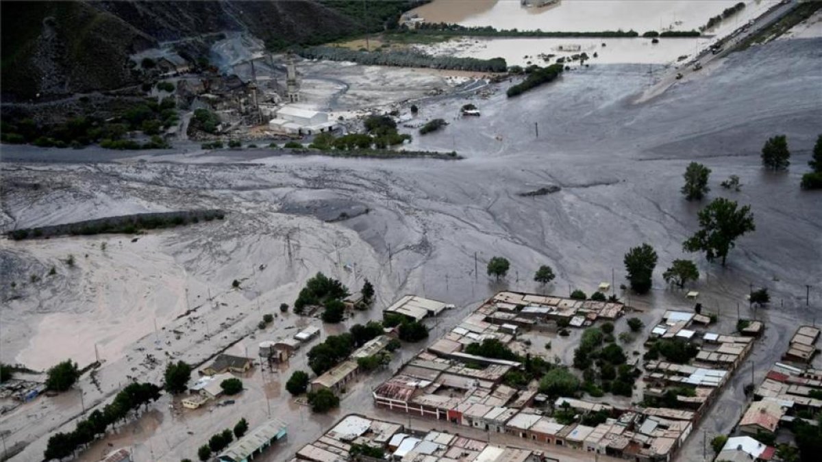 Imagen de los efectos del desprendimiento de tierra en la localidad de Volcán, en la provincia argentina de Jujuy.-REUTERS / FRANCK FIFE