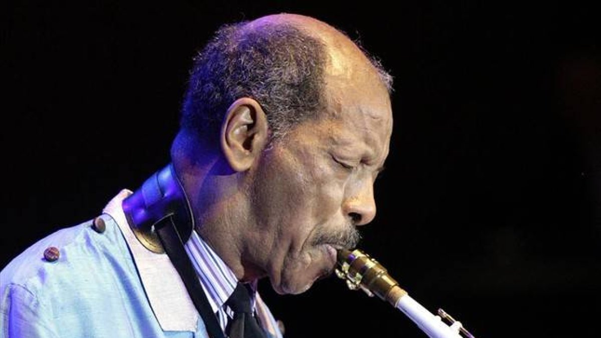 Ornette Coleman, tocando el saxo.-Foto: AP/ M.M