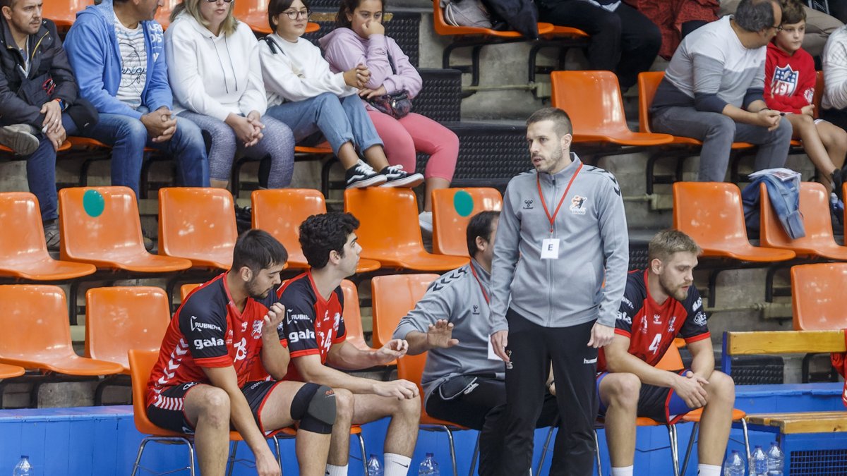 20220925 BALONMANO-SAN PABLO-ZARAUTZ  010