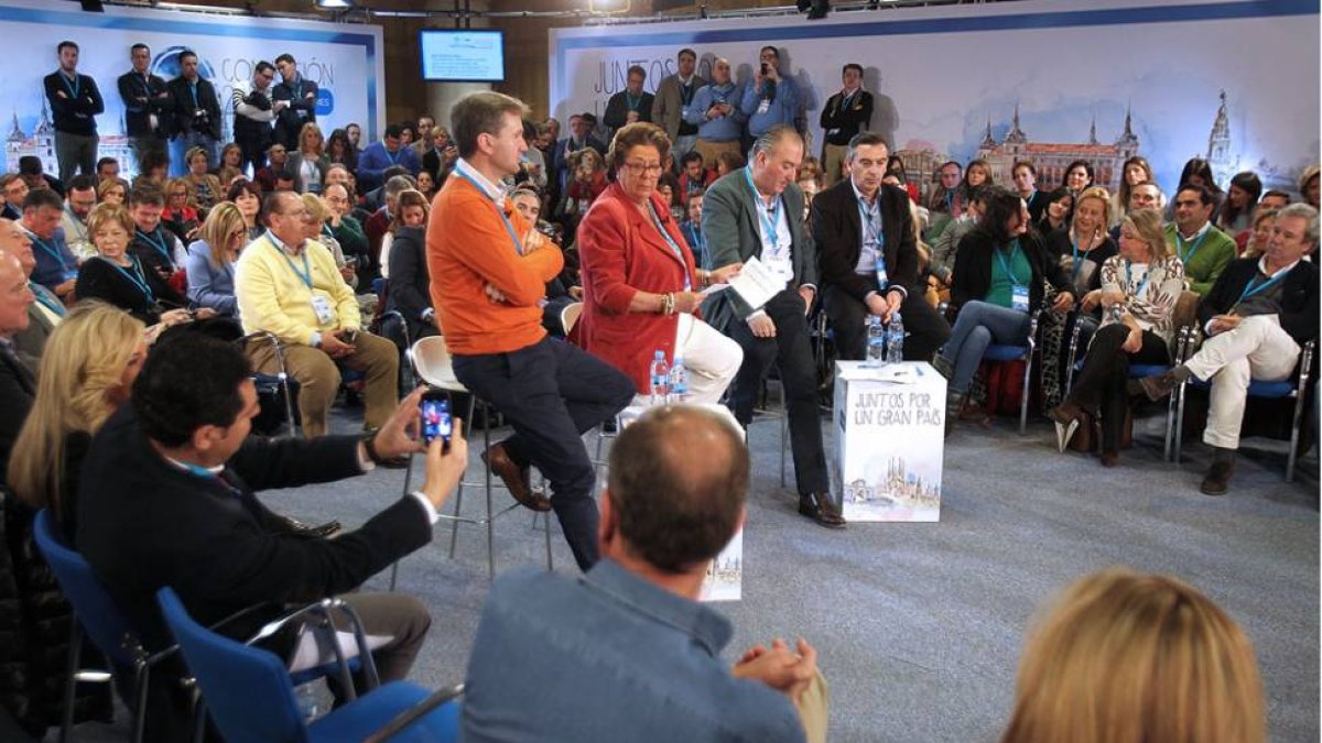 Javier Lacalle participó en una de las mesas de la convención nacional del PP el sábado en Madrid, donde coincidió con la ministra.-ECB