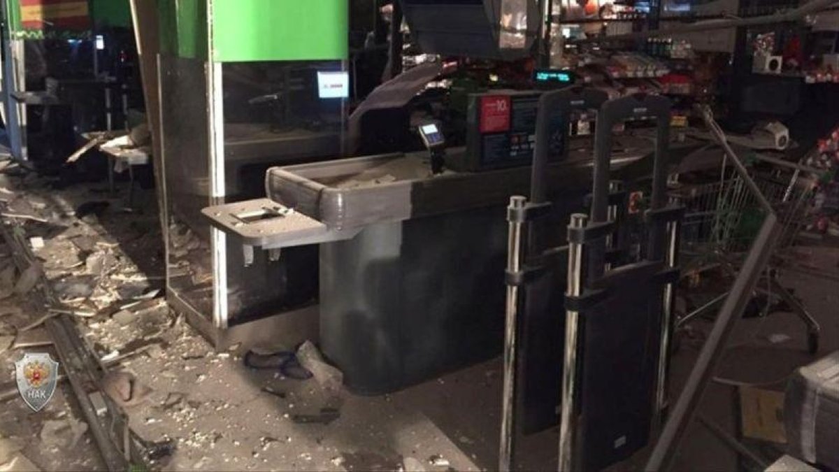 Así quedó el interior del supermercado tras la explosión.-REUTERS