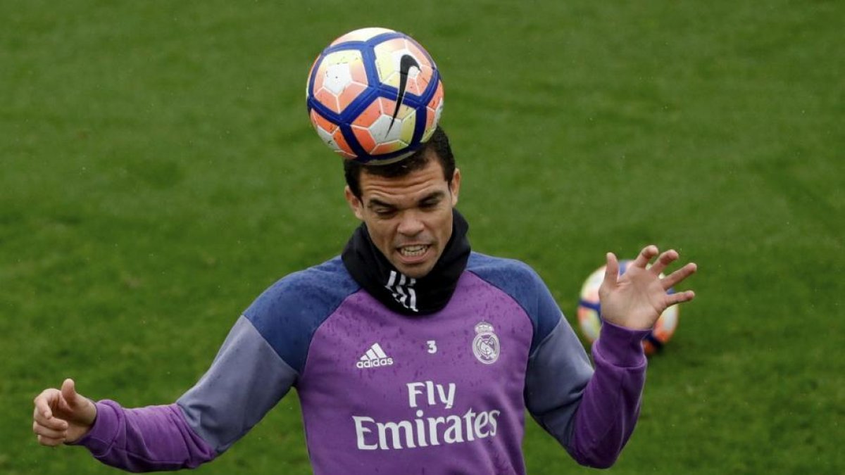 Pepe podría poner rumbo a China a final de temporada.-EFE / JUANJO MARTÍN