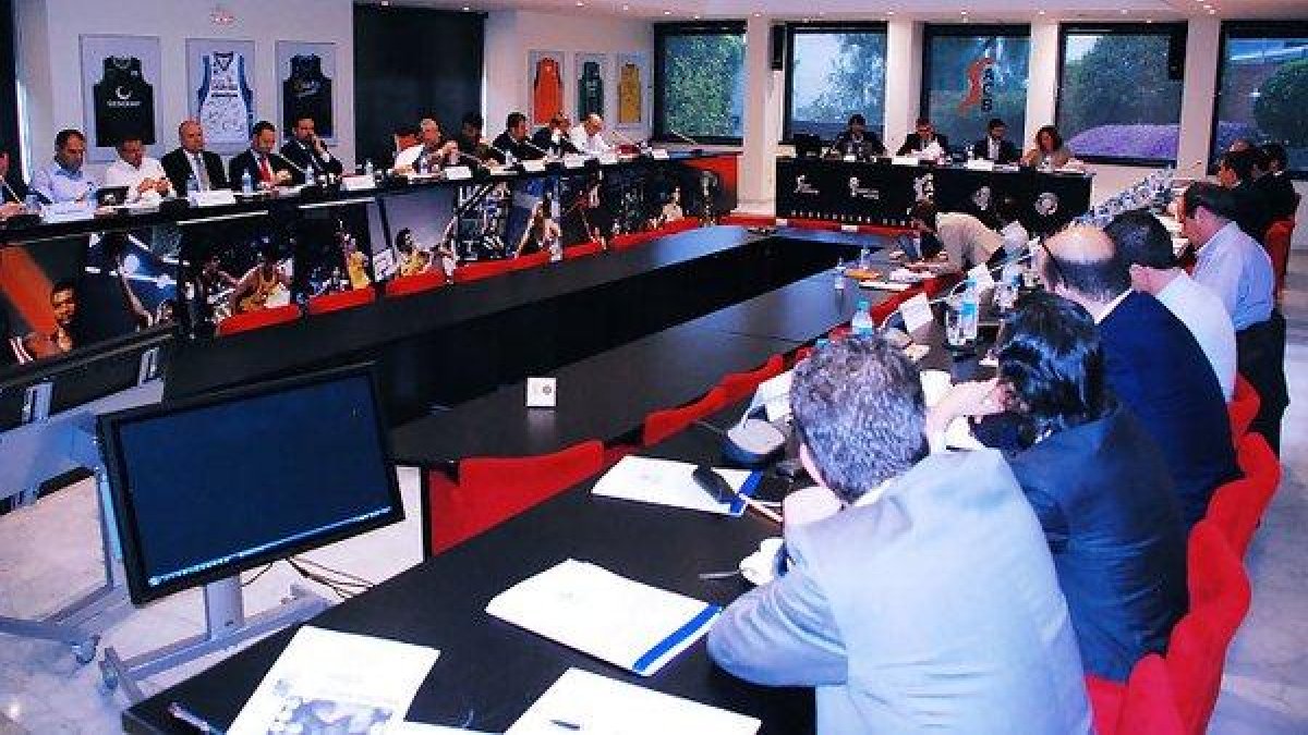 Barcelona acogió la asamblea de la ACB.-TWITTER / @ACBCOM
