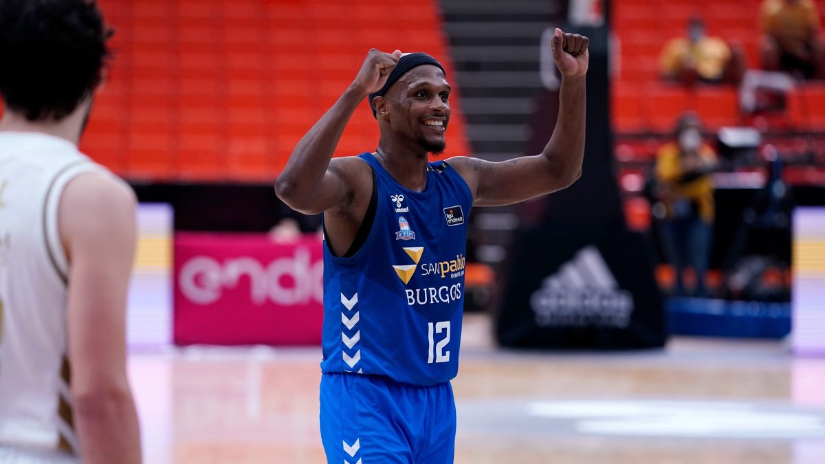 McFadden celebra la victoria ante el Madrid en la Fase Excepcional de Valencia de 2020. ACB PHOTO