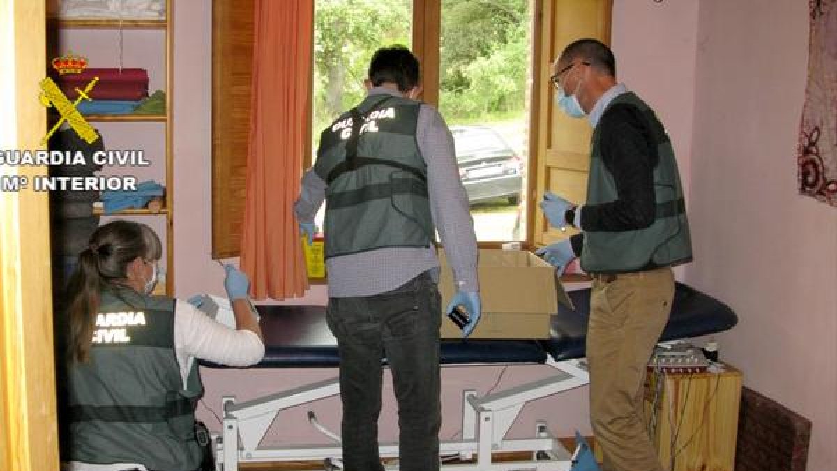 Imagen del registro de la vivienda del detenido. GUARDIA CIVIL