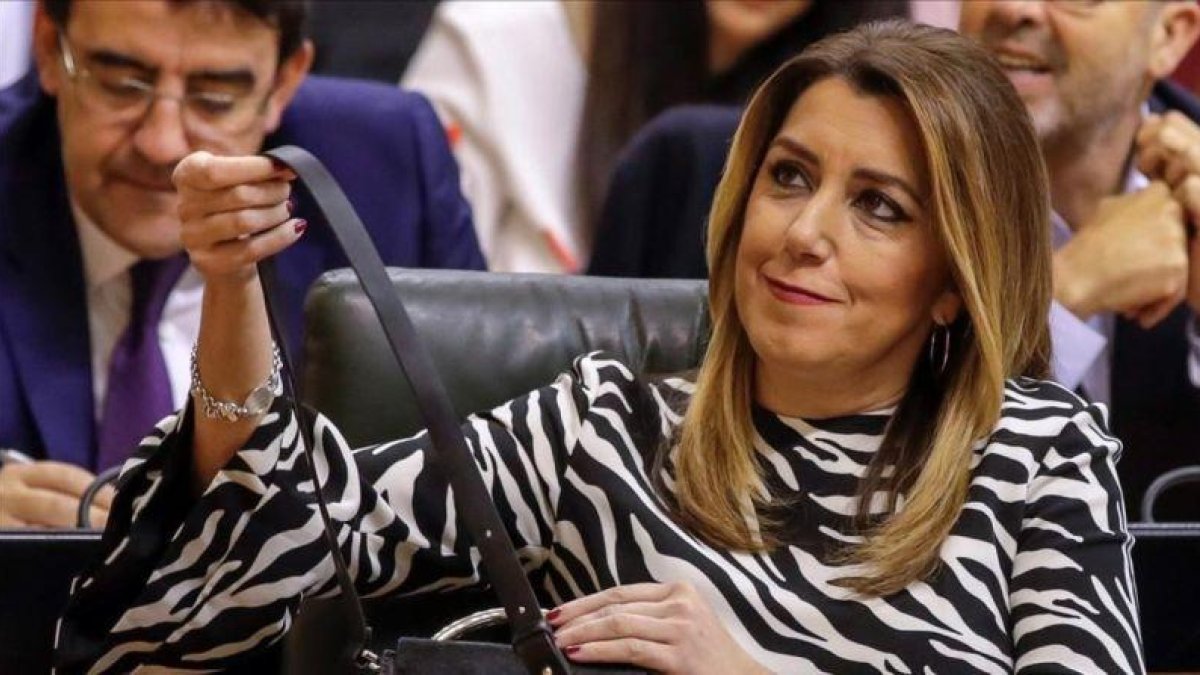 Susana Díaz, este miércoles en el Parlamento de Andalucía.-EFE / JULIO MUÑOZ
