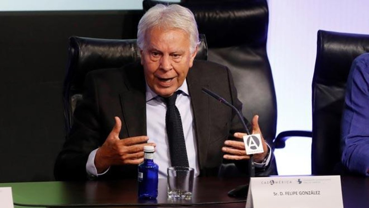 Felipe González: Es difícil ser optimista sobre la formación de gobierno.-BALLESTEROS (EFE)