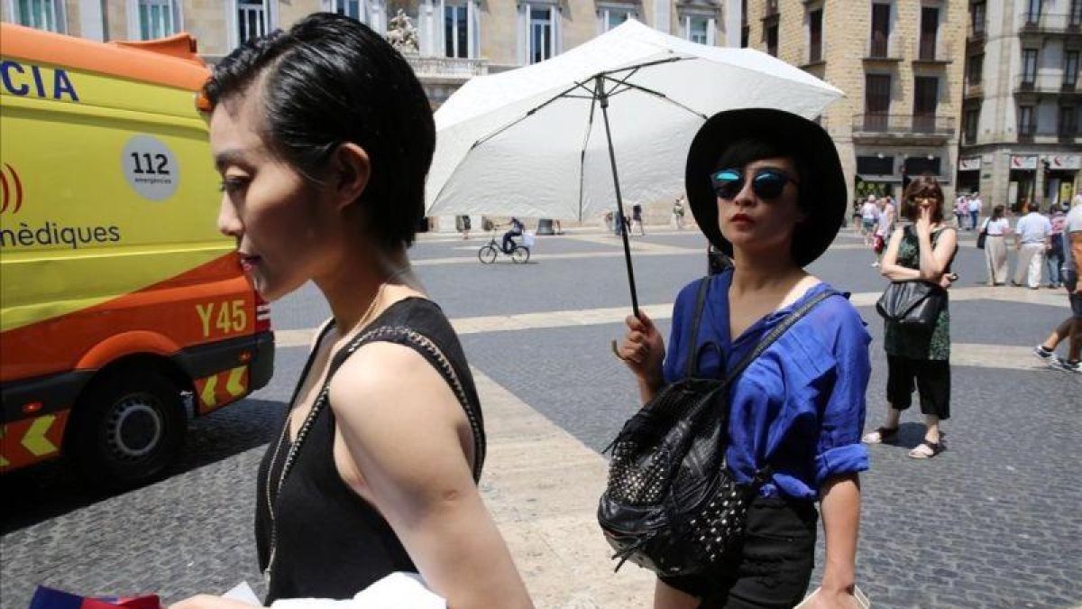 Mujeres japonesas.-RICARD CUGAT