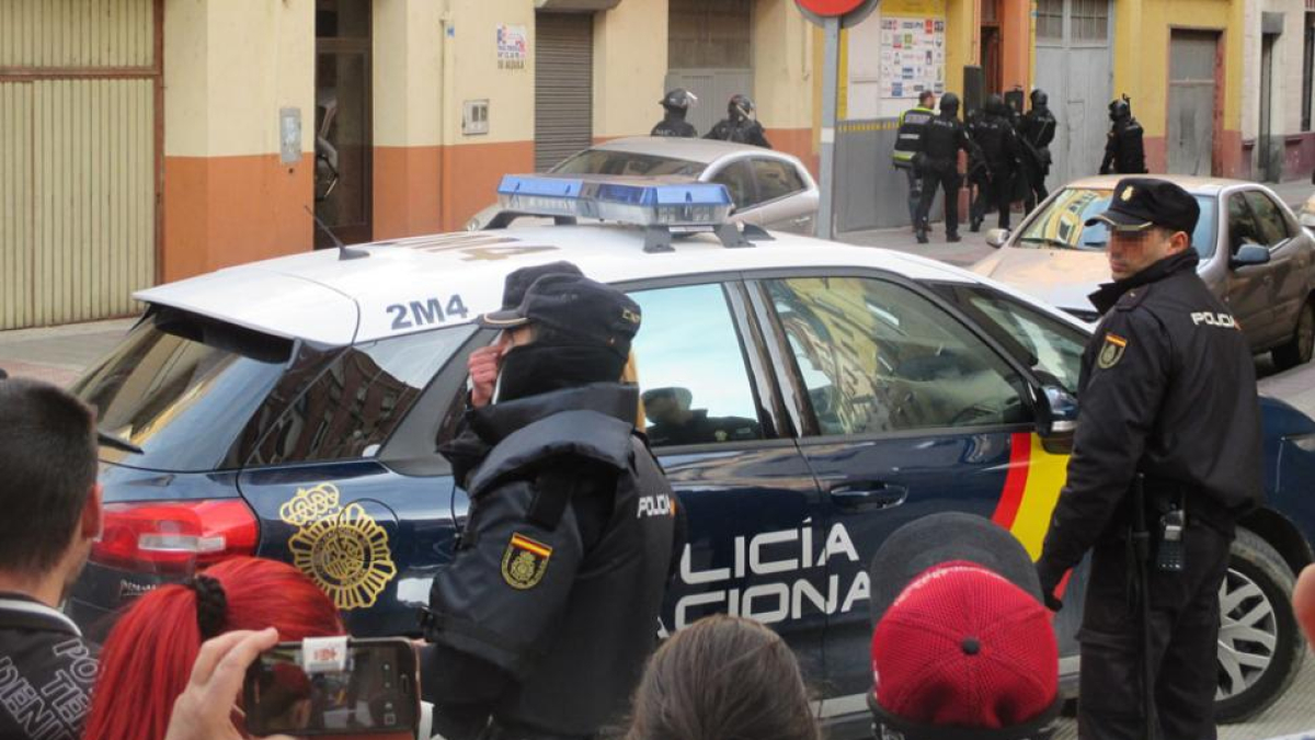 Las Fuerzas del Orden realizaron un amplio despliegue para localizar a la niña y detener al presunto culpable de su desaparición.-E.M.