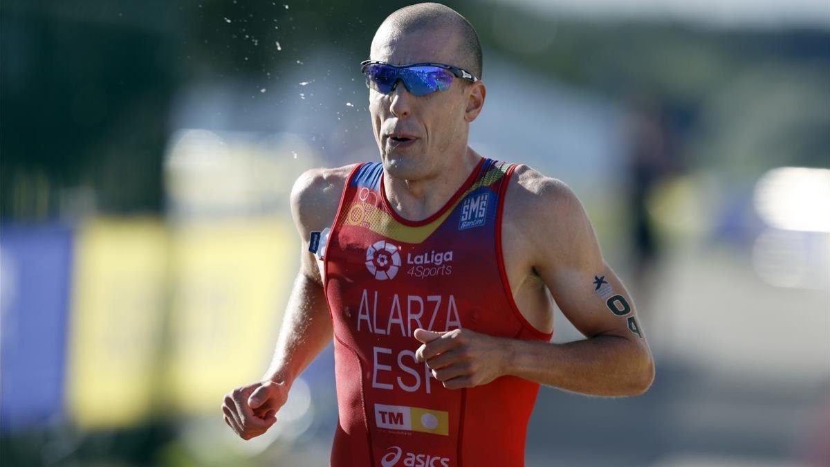 Fernando Alarza, en el último tramo de la prueba. /-AP / DARKO BANDIC