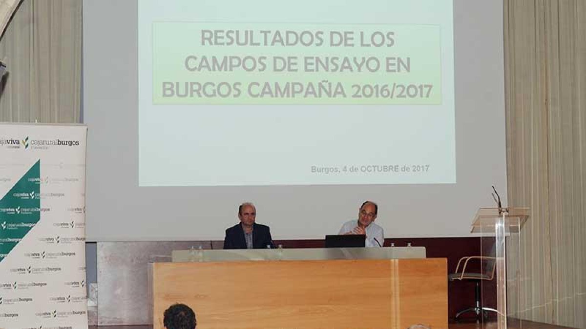 Javier Leal y Gabriel Villamayor en la presentación de resultados.-I. L. M.