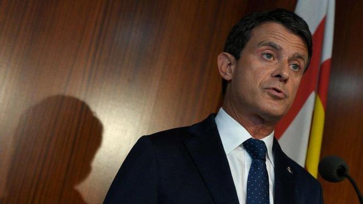 Manuel Valls, en rueda de prensa en el Ayuntamiento de Barcelona.-LLUIS GENÉ (AFP)