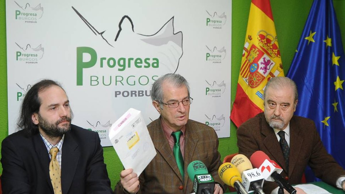 Luis de Miguel, Roberto Alonso y Julián Altable.-ISRAEL L. MURILLO