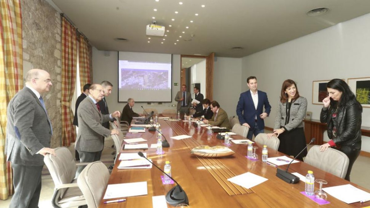 Reunión del consorcio del pasado viernes, 17 de noviembre.-RAÚL G. OCHOA