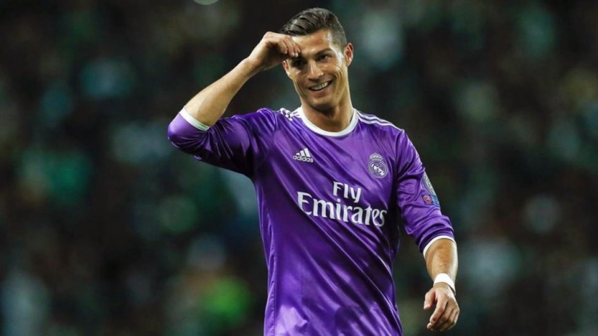 Ronaldo fue blanco de la crítica de Bertín Osborne en 'Sálvame'.-EFE / TIAGO PETINGA