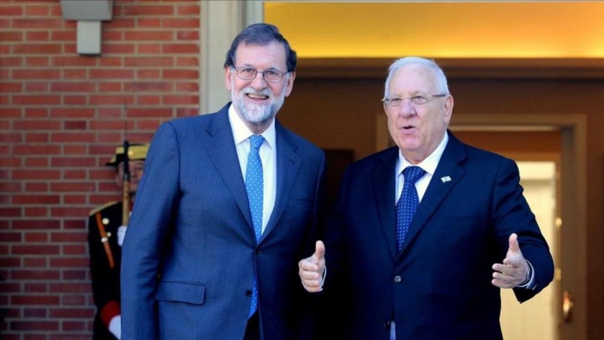 Mariano Rajoy, junto al presidente de Israel, Reuvén Rivlin, el martes en la Moncloa.-JUAN MANUEL PRATS