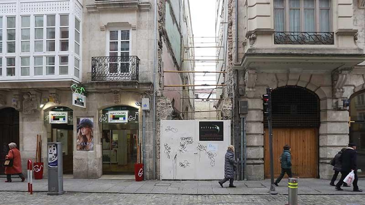 Solar ubicado en la calle San Juan a la altura del número 16.-RAÚL G. OCHOA