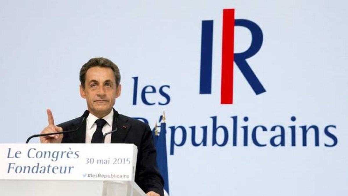 Sarkozy durante su discurso en el Congreso de reformulación de su partido.-Foto: REUTERS / PHILIPPE WOJAZER