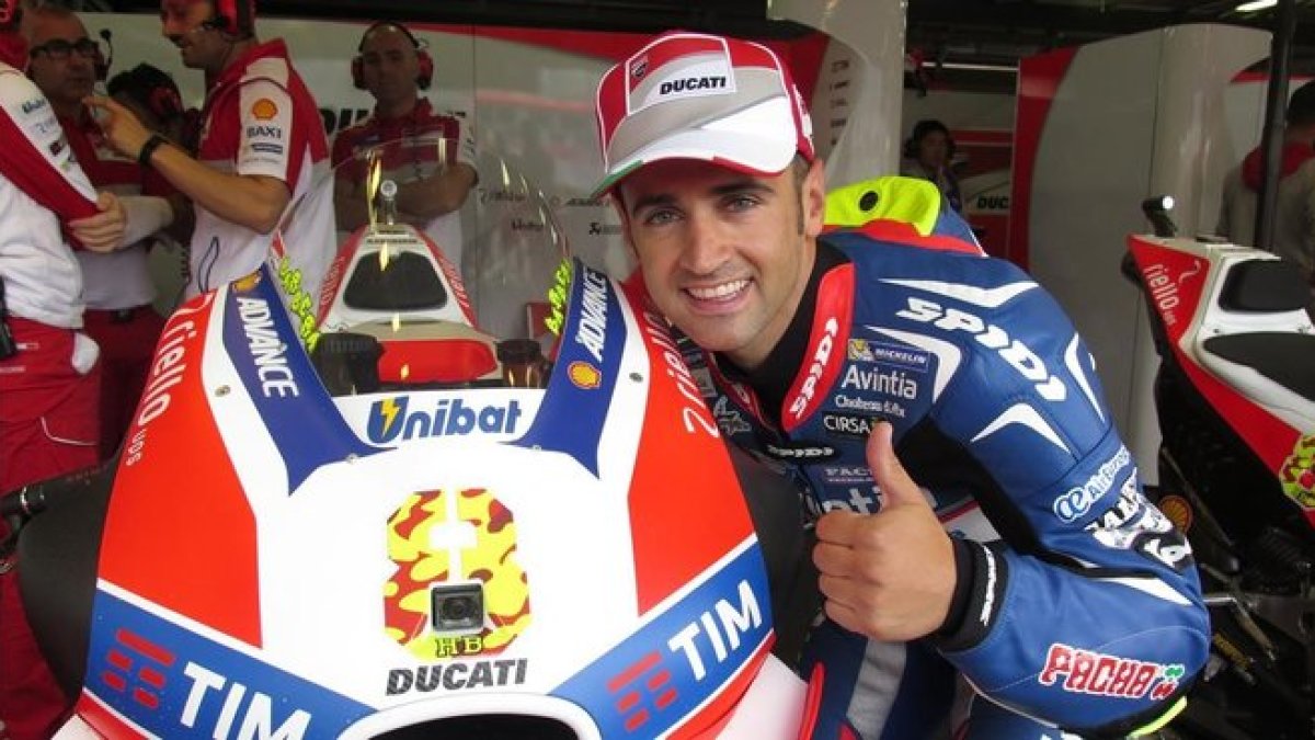 Héctor Barberá llegó a pilotar una de las Ducati oficiales en el Mundial-2016 de MotoGP.-EMILIO PÉREZ DE ROZAS