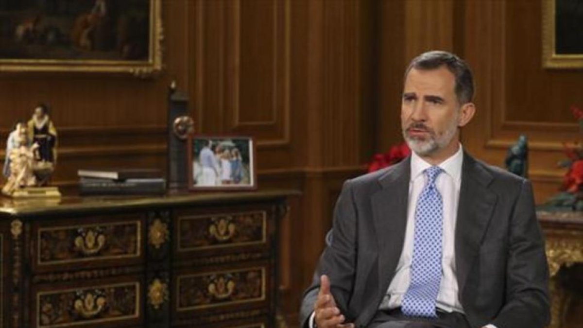 El rey Felipe VI, durante su intervención televisada.-/ EFE / BALLESTEROS