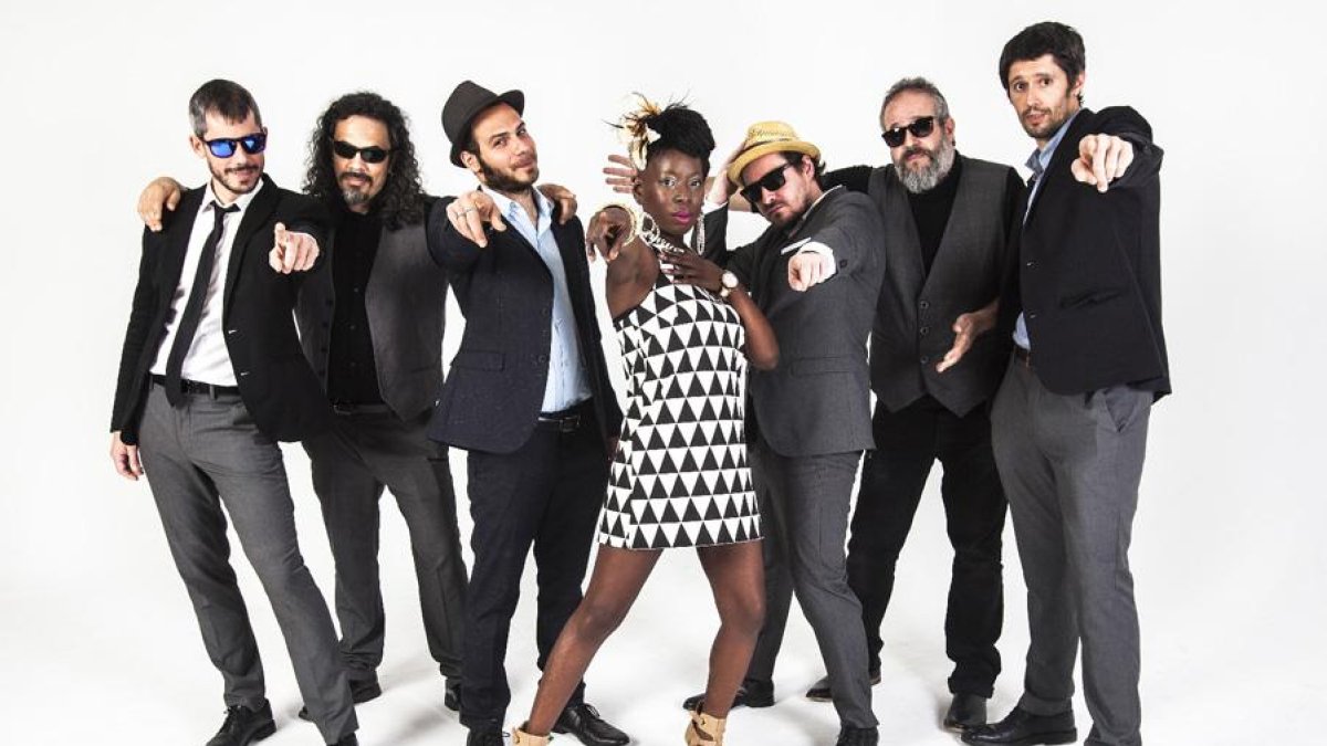 Shirley Davis y la banda madrileña The Silverbacks abren el Tablero.-