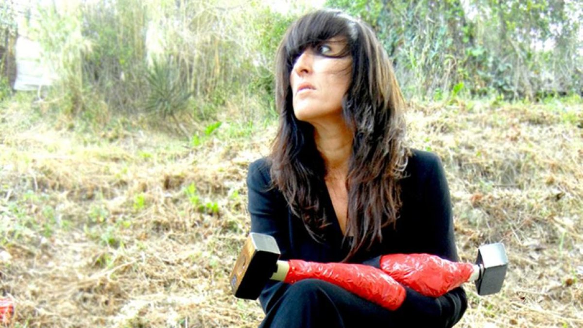 'Hostiando a M', de Agnés Mateus.-