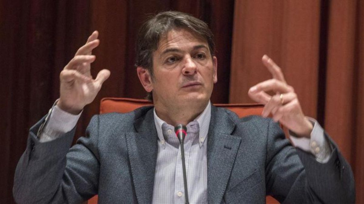 Oriol Pujol en su comparecencia en el Parlament, en marzo del 2015.-