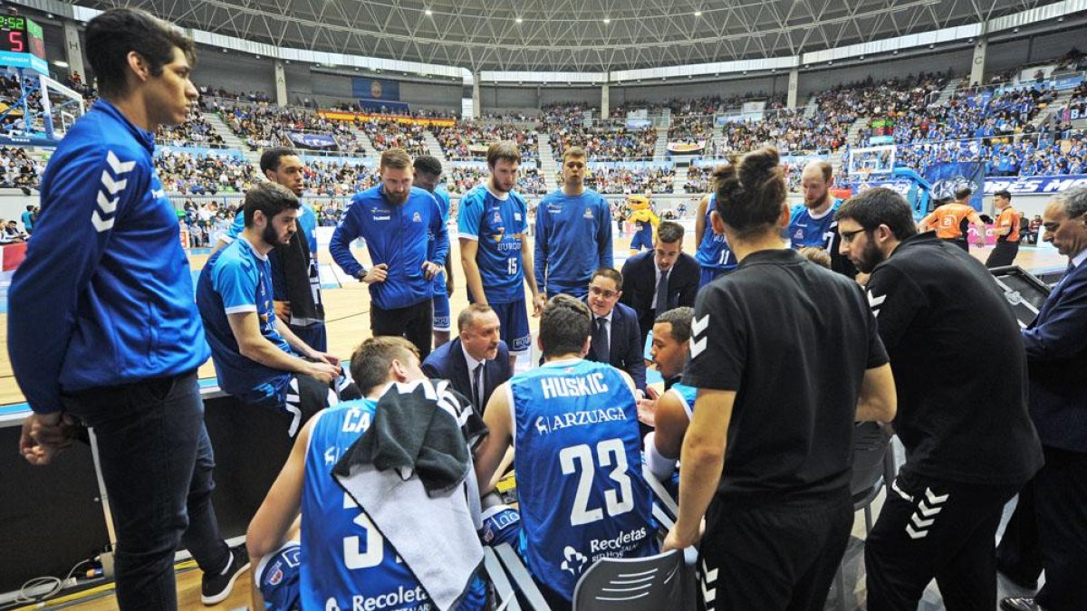 El Coliseum registra lleno tras lleno en cada partido del San Pablo como local-Israel L. Murillo