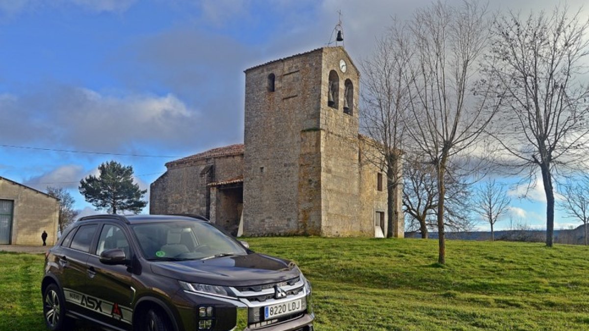 Entre sus múltiples cambios exteriores, el más evidente se encuentra en su imagen frontal, que adquiere el lenguaje de diseño común de la marca denominado Dynamic Shield. HÉCTOR FUSTEL