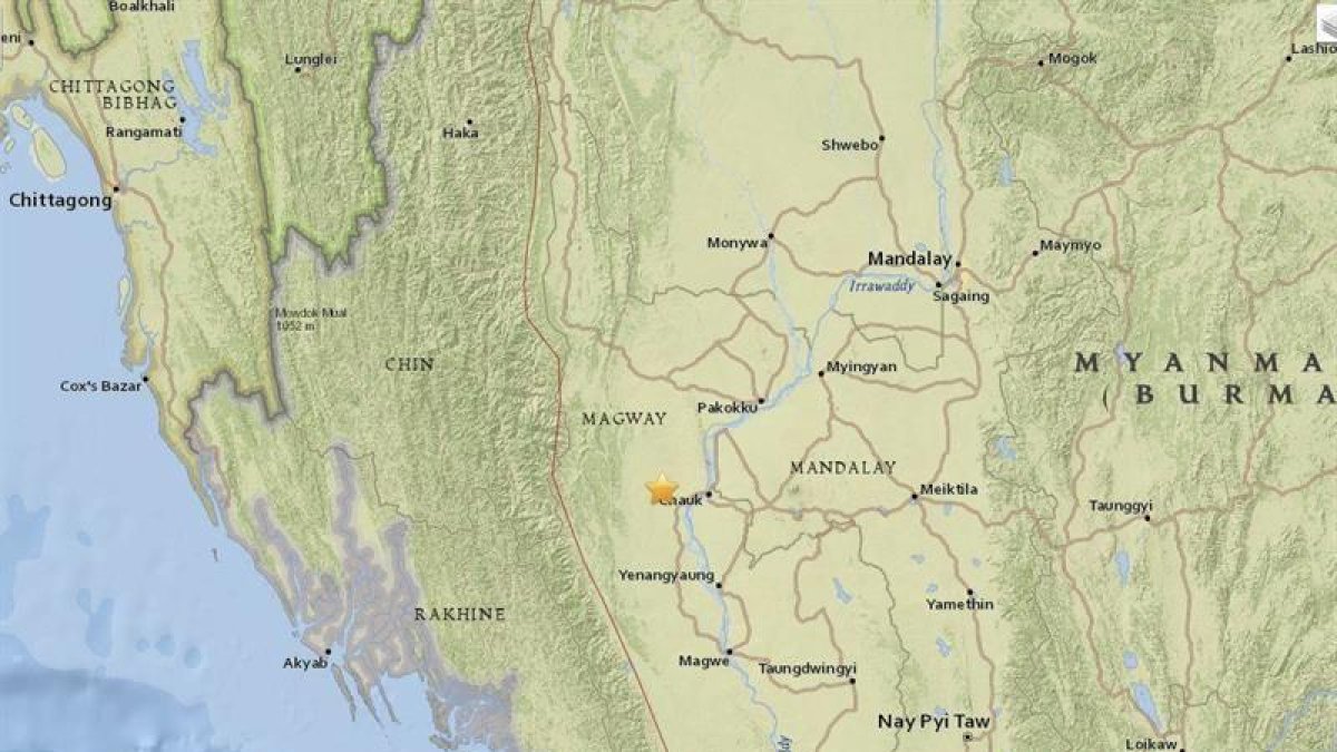 Fotografía facilitada por el Servicio Geológico de los Estados Unidos muestra la localización (señalada con una estrella) del terremoto de 6,8 grados de magnitud en el centro de Birmania, hoy.-EFE/Usgs / Handout