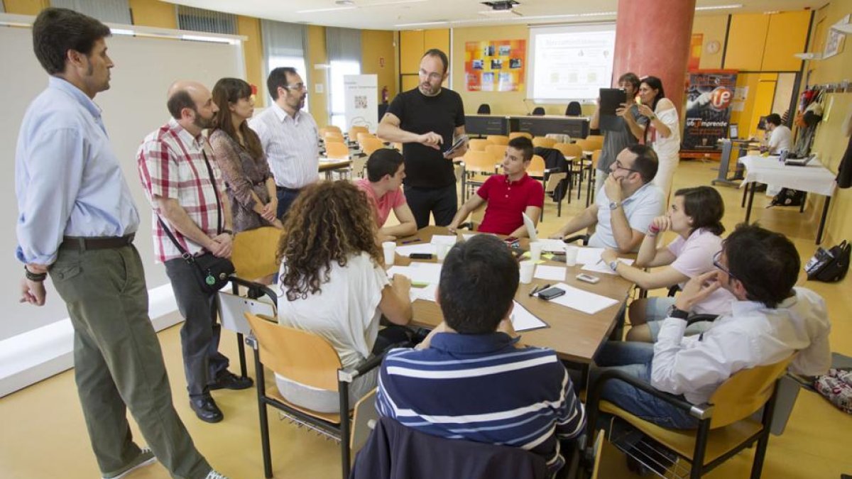 Participantes en una de las últimas ediciones en la UBU.-SANTI OTERO