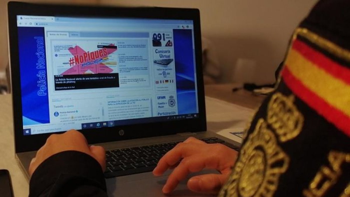 La Policía Nacional detiene a 18 personas, una en Burgos, por compartir archivos pedófilos. ECB