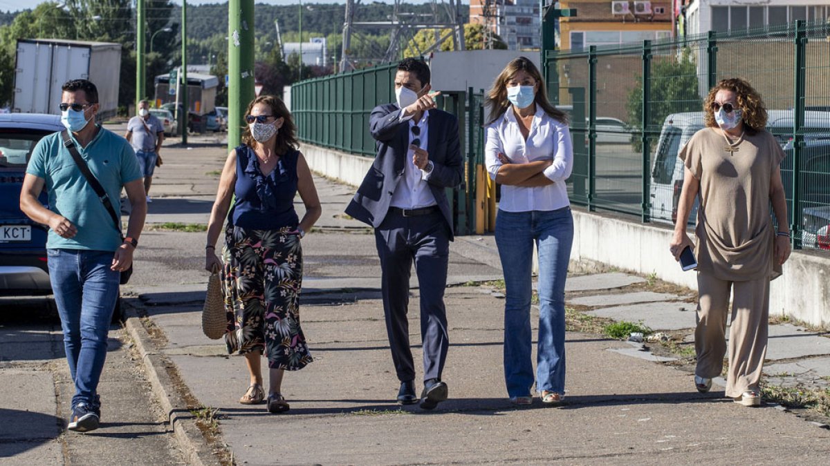 Carolina Blasco en una visita al polígono Burgos Este. SANTI OTERO