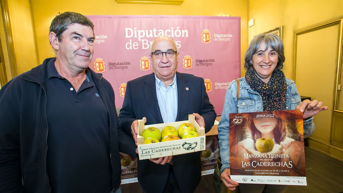 Gandía, Jesús Sendino, responsable de Burgos Alimenta, y Consuelo García. TOMÁS ALONSO