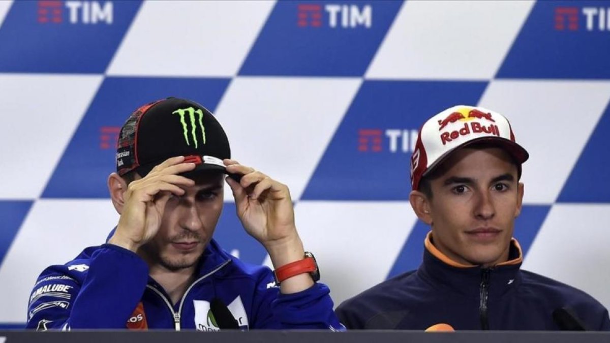Lorenzo y Márquez durante la rueda de prensa en Mugello (Italia).-EFE / CLAUDIO ONORATI