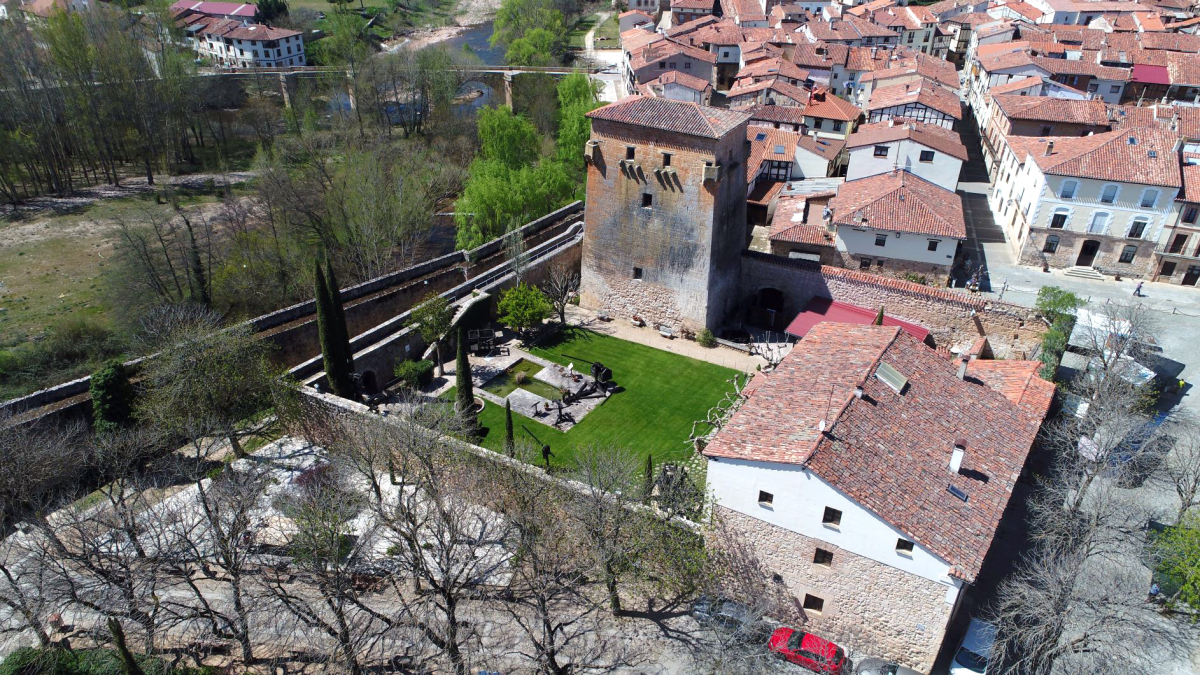 El espléndido Torreón de Fernán González, en Covarrubias, es visitado por alrededor de 8.000 personas al año. Vuelve a aceptar visitantes desde marzo. / ECB