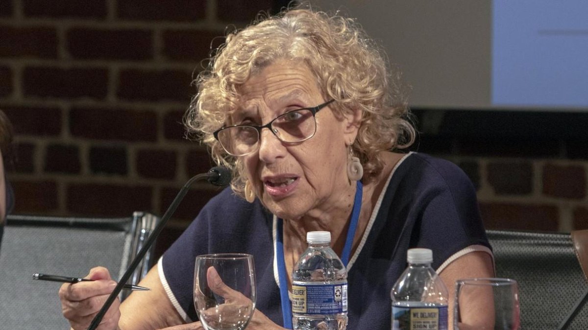 La alcaldesa de Madrid, Manuela Carmena, en el debate sobre las ciudades seguras para las niñas.-EFE / MIGUEL RAJMIL