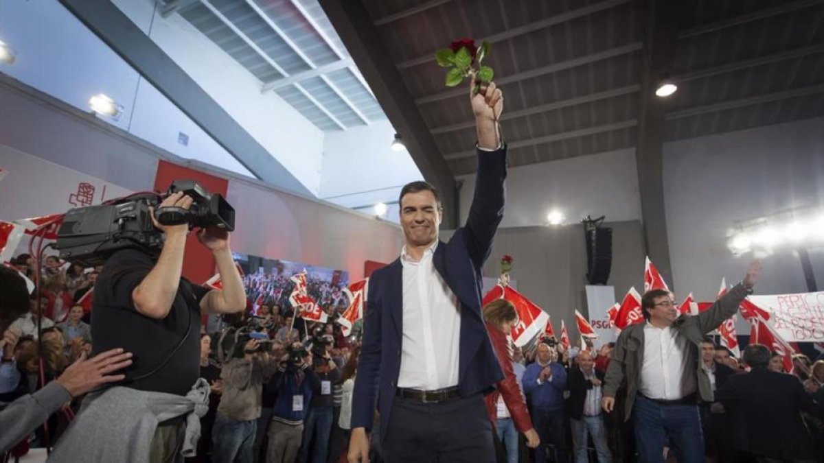 Pedro Sánchez, el pasado domingo en Mérida.-EFE