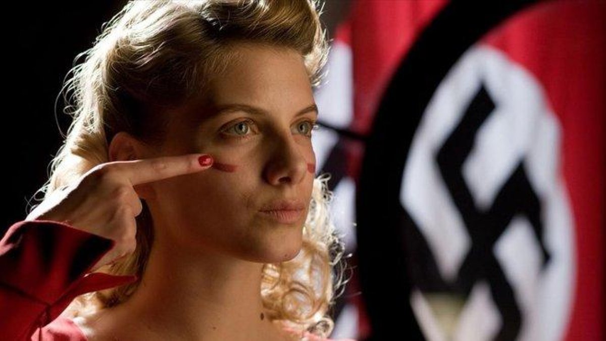 Melanie Laurent, como Shosanna Dreyfus, en ’Malditos bastardos’.-EL PERIÓDICO