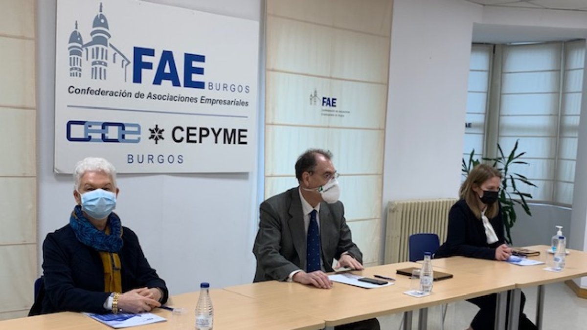 Imagen del encuentro celebrado en FAE. FAE.