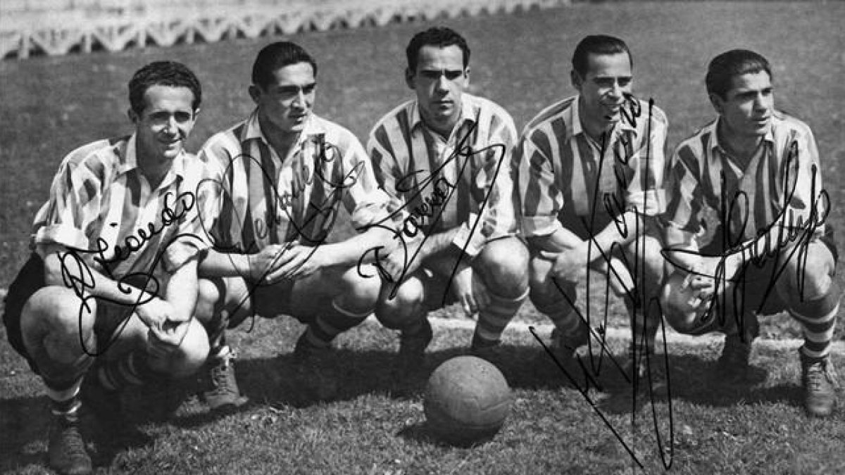 De izquierda a derecha, Iriondo, Venancio, Zarra, Panizo y Gainza en una imagen de 1945.-EFE