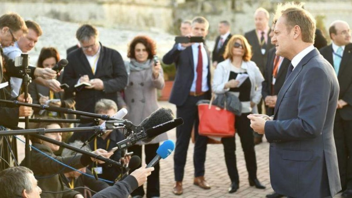 El presidente del Consejo Europeo, Donald Tusk, a su llegada a la Valeta, capital de Malta.-AFP / ANDREAS SOLARO